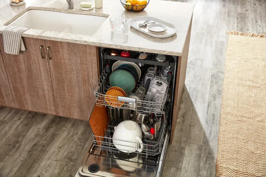 kitchenaid-third-level-rack-dishwasher-KDFE204KPS